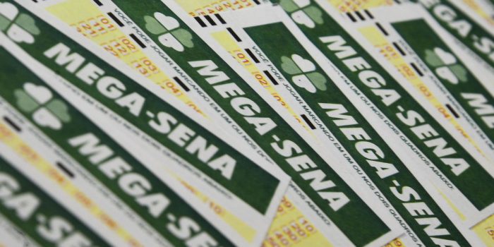 Mega-Sena acumula e o prêmio de sábado vai para R$ 9 milhões