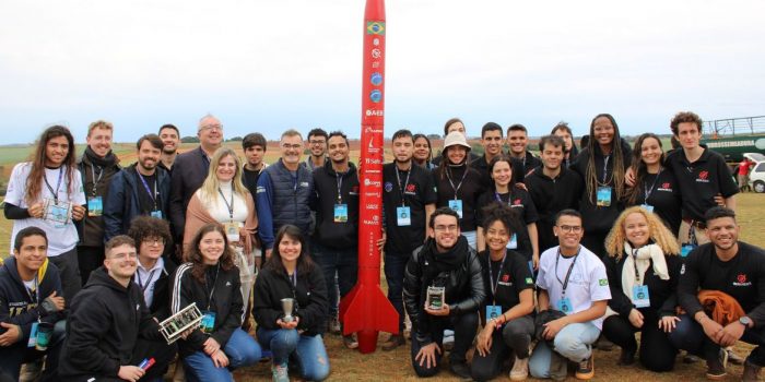 Universidades brasileiras disputam copa mundial de foguetes nos EUA