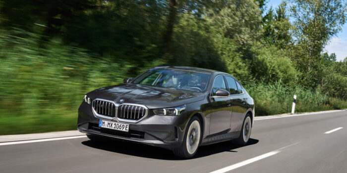 Novo BMW Série 5 Sedã agora também disponível com tração híbrida plug-in