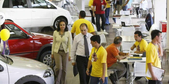 Coluna Fernando Calmon | Nissan acompanha Renault e aumenta aposta no País