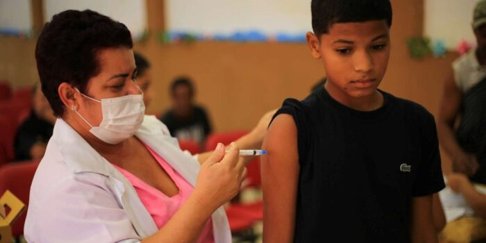 Belford Roxo começa nesta terça-feira a vacinar crianças contra a dengue
