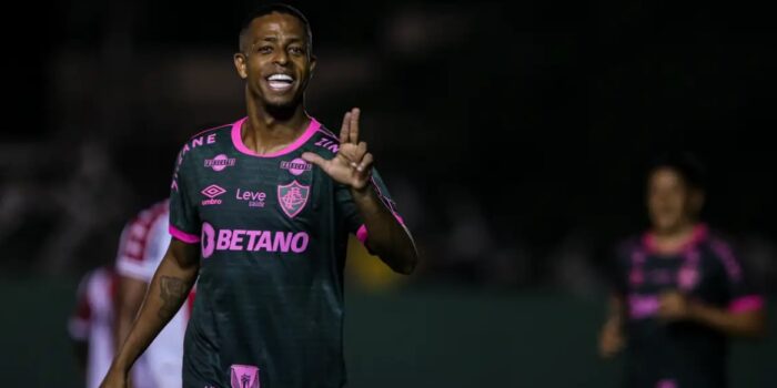 Fluminense tenta manter liderança do Carioca diante do Sampaio Corrêa