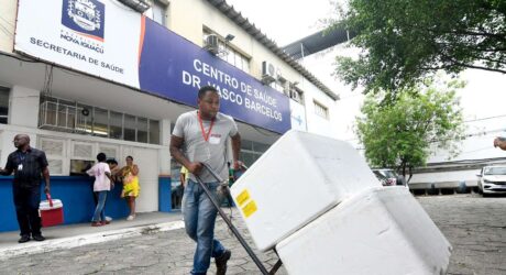 Nova Iguaçu inicia vacinação contra dengue