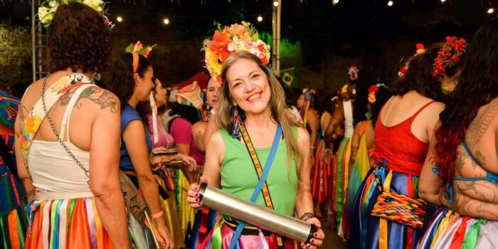 Carnaval vira hobby e promove alegria até depois de fevereiro