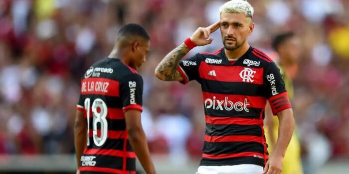 Flamengo triunfa no Maracanã