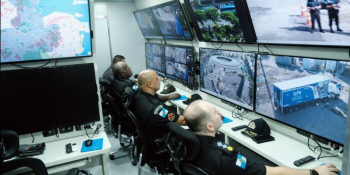 PM dispõe do Centro Integrado de Comando Móvel com equipamentos de última geração
