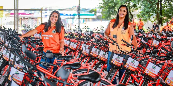 Belford Roxo entrega 195 bicicletas a agentes de combate a endemias
