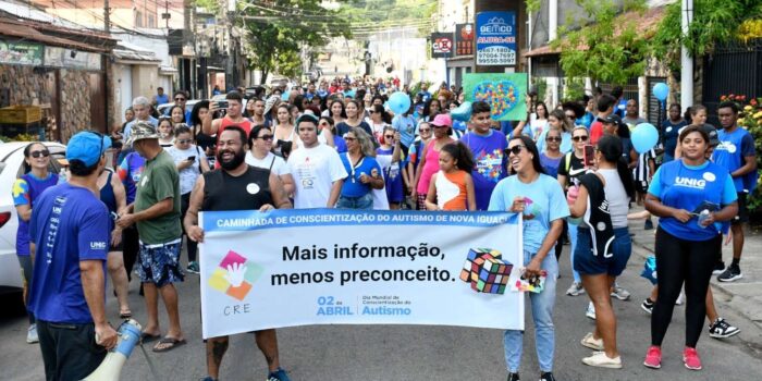 Iguaçuanos fazem Caminhada de Conscientização pelo Autismo