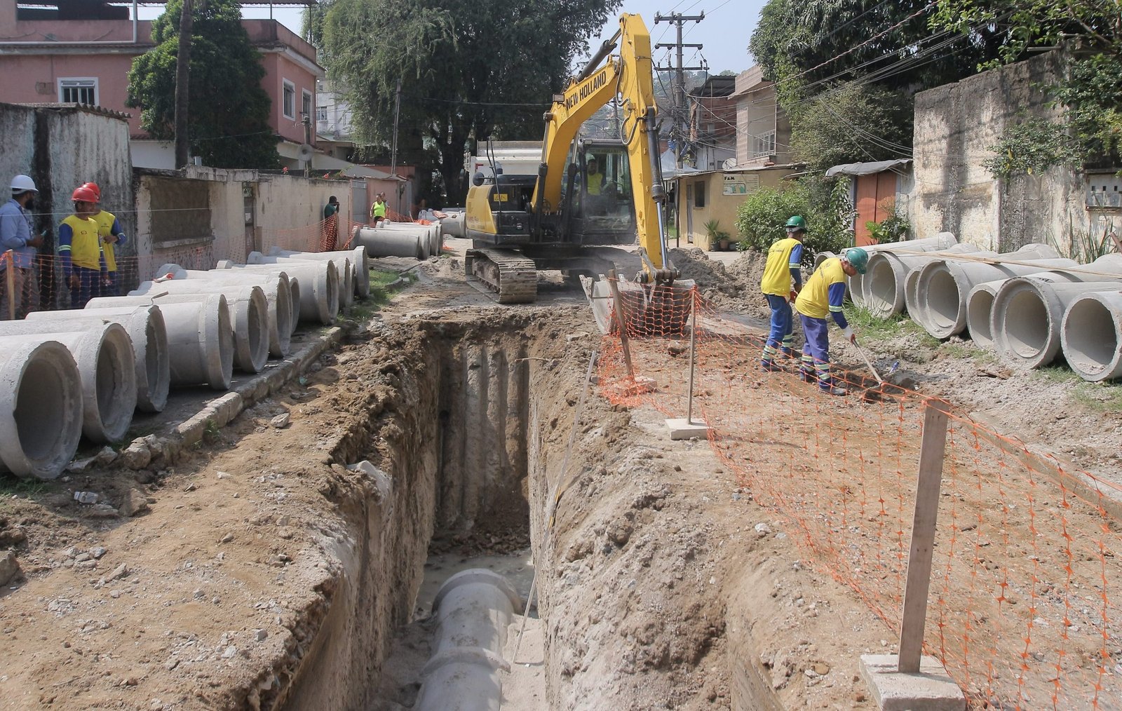 Belford Roxo recebe obras de drenagem e pavimentação em dois bairros ...