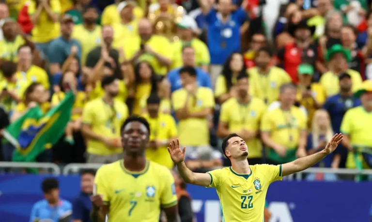 Brasil derrota o Japão e vai às oitavas de final na Copa