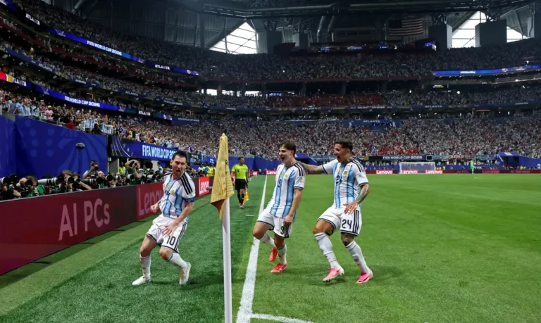 Sedes da Copa em 2030, Espanha e Argentina já preparam nova geração
