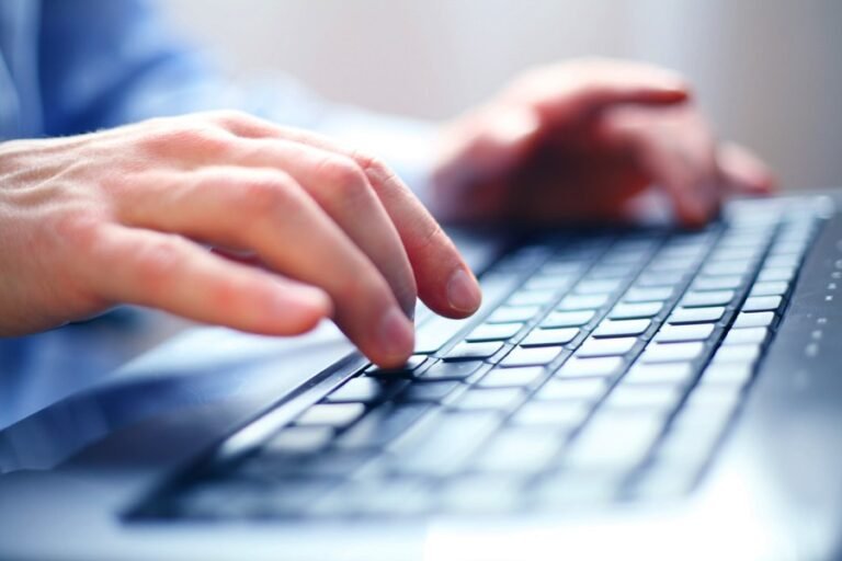 Emissão de notas fiscais com CBS e IBS começa nesta segunda-feira