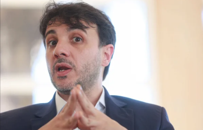 TSE suspende propaganda de Renan Santos na internet