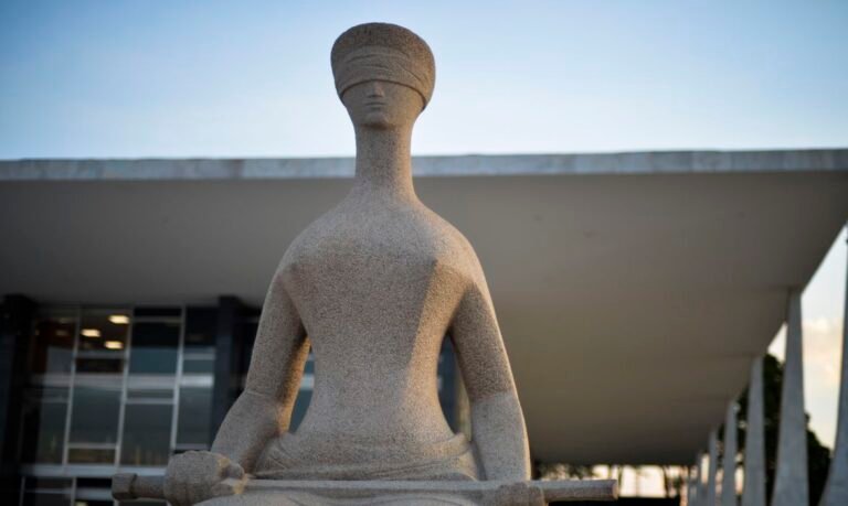 Governo do Rio: STF adia julgamento sobre mandato-tampão