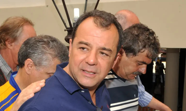 Cabral é condenado por esquema de regalias durante prisão no Rio