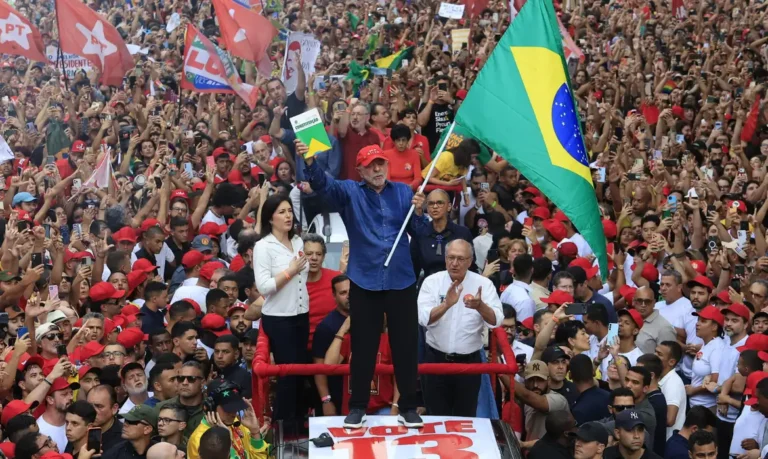 Lula é reeleito presidente do Brasil