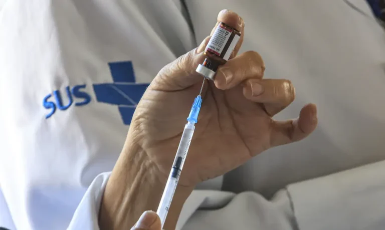 Meningite: cidades da Baixada e o Rio ofertam vacina a pessoas até 24 anos